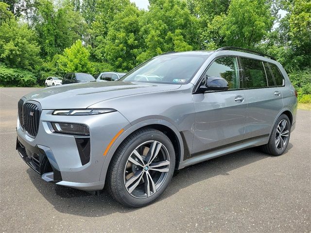 2025 BMW X7 M60i