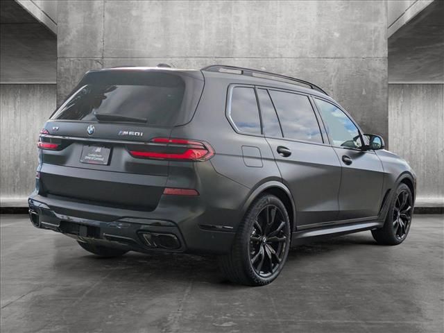 2025 BMW X7 M60i