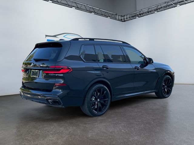 2025 BMW X7 M60i