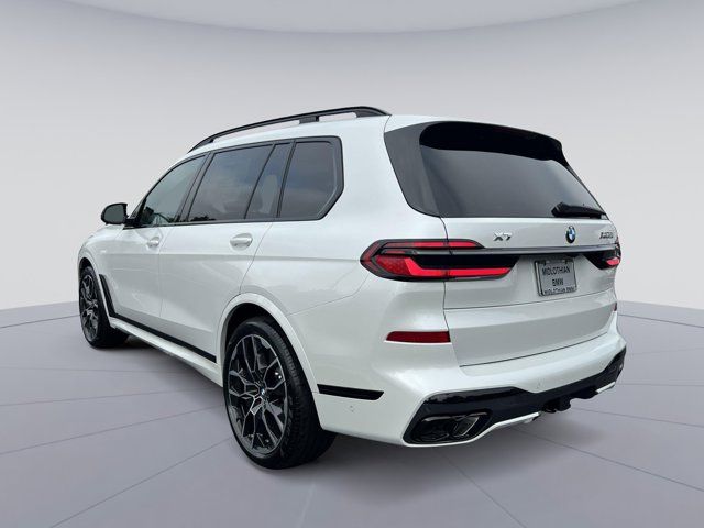 2025 BMW X7 M60i