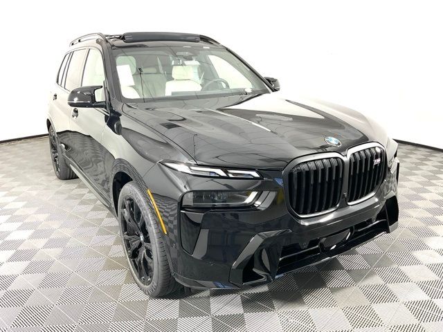 2025 BMW X7 M60i