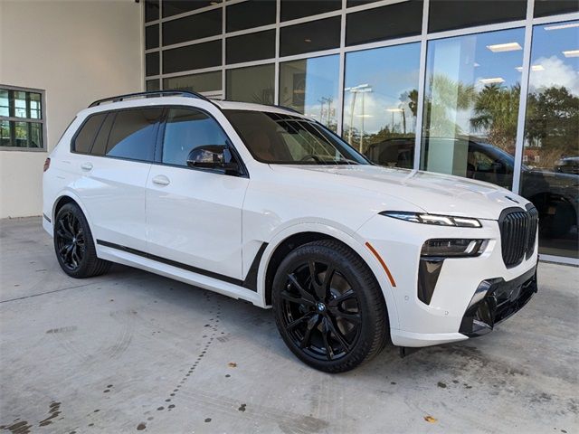 2025 BMW X7 M60i