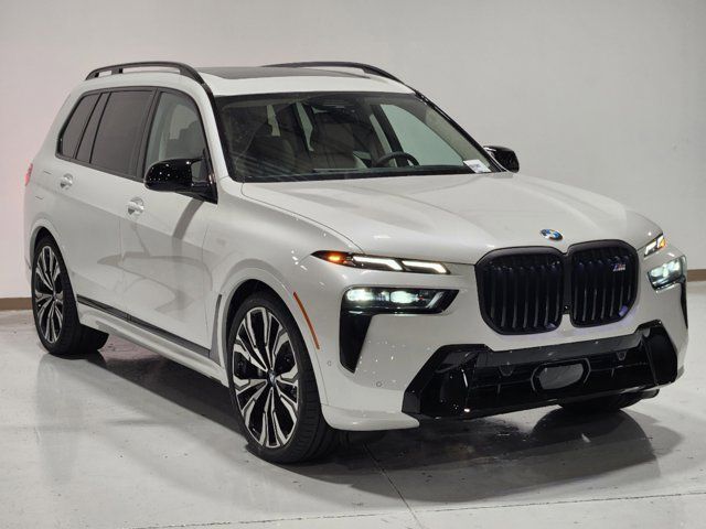 2025 BMW X7 M60i