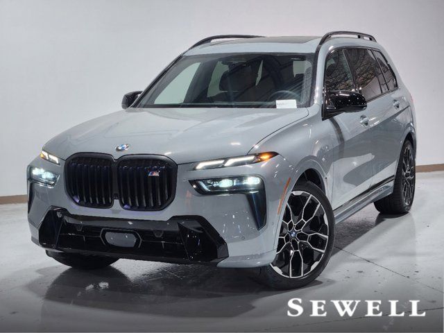 2025 BMW X7 M60i