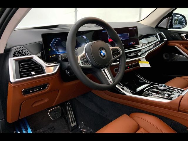 2025 BMW X7 M60i