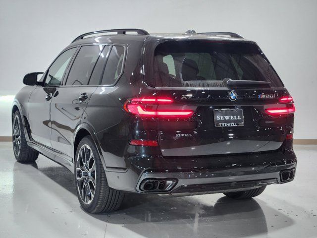 2025 BMW X7 M60i