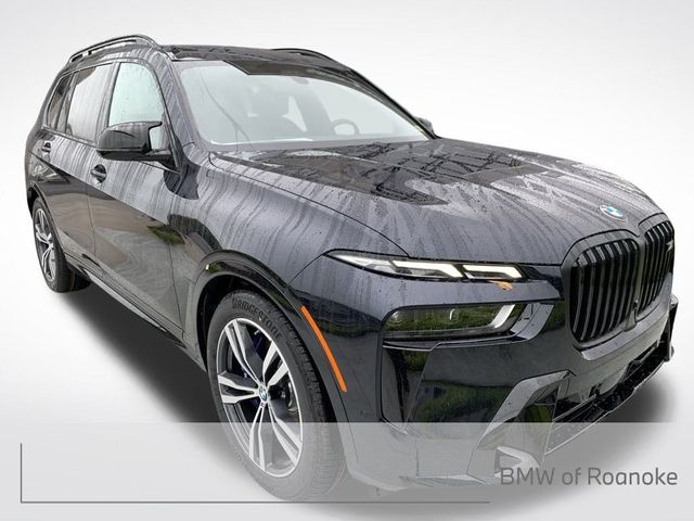 2025 BMW X7 M60i