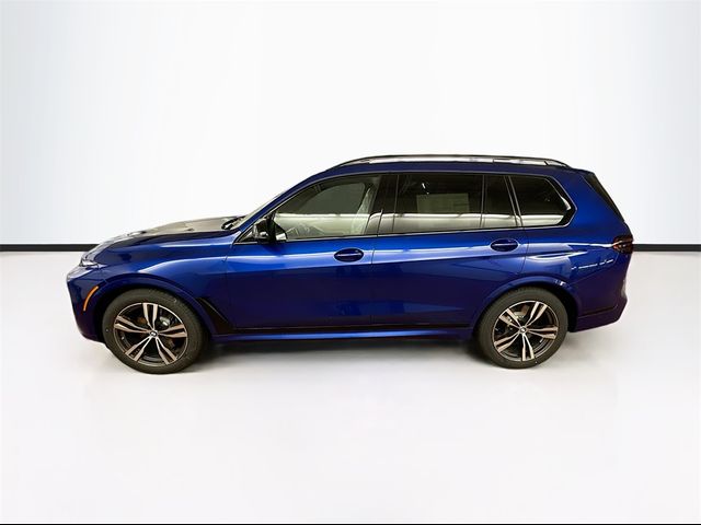 2025 BMW X7 M60i