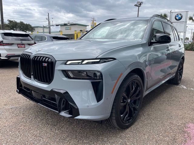 2025 BMW X7 M60i