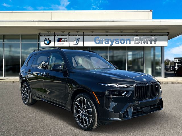 2025 BMW X7 M60i