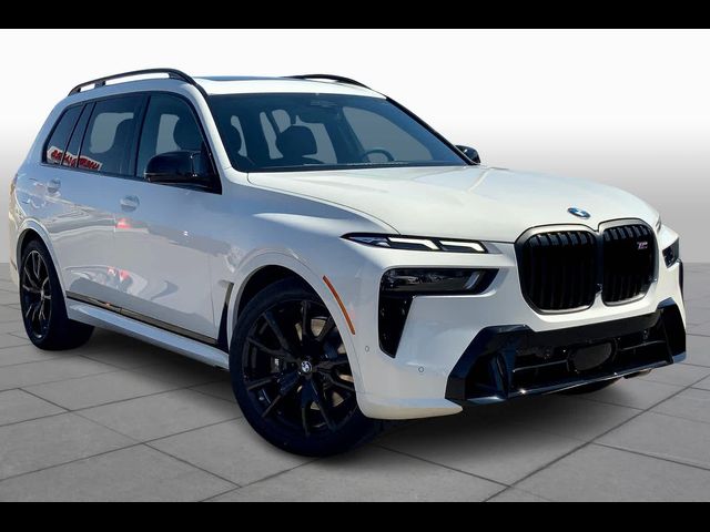 2025 BMW X7 M60i