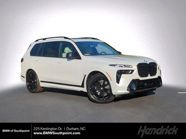 2025 BMW X7 M60i