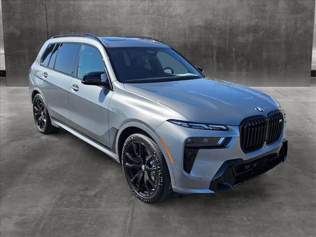 2025 BMW X7 M60i