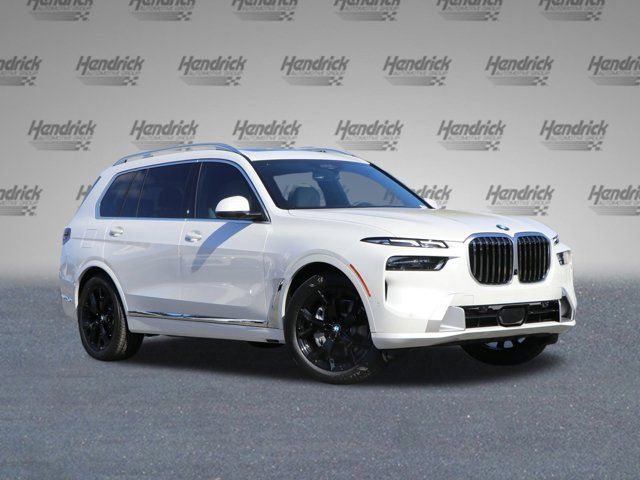 2025 BMW X7 M60i