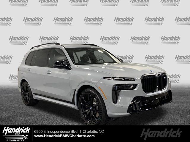 2025 BMW X7 M60i