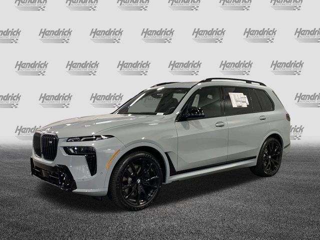 2025 BMW X7 M60i