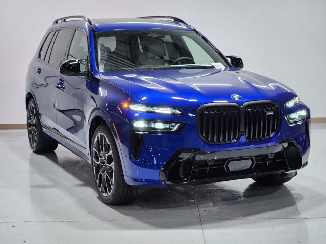 2025 BMW X7 M60i