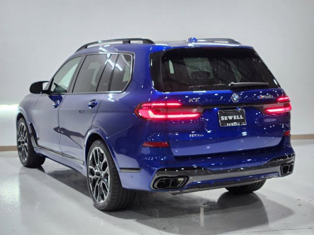 2025 BMW X7 M60i