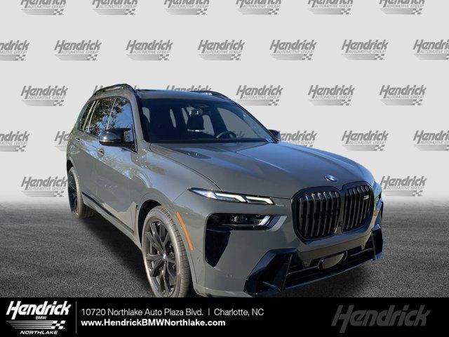 2025 BMW X7 M60i