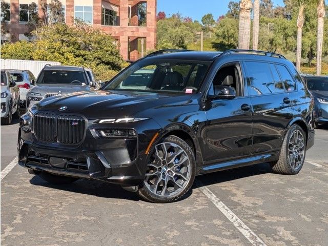 2025 BMW X7 M60i