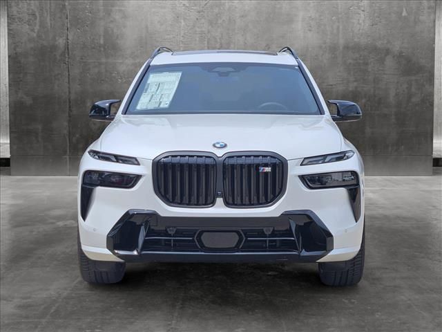 2025 BMW X7 M60i