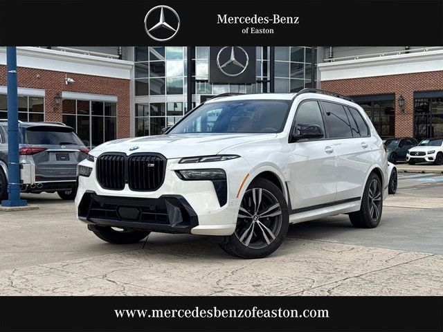 2025 BMW X7 M60i