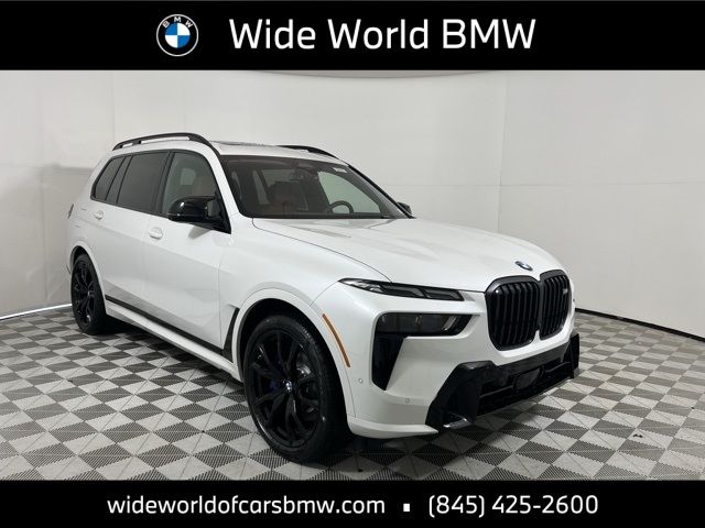 2025 BMW X7 M60i