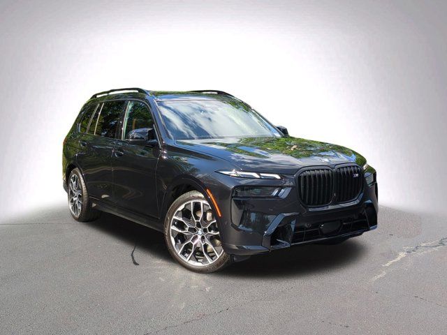 2025 BMW X7 M60i