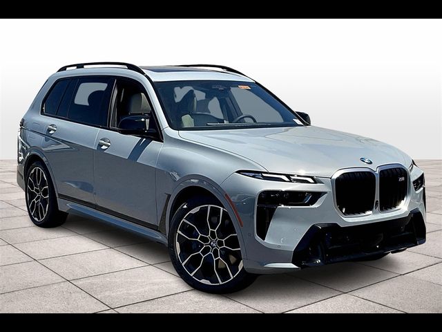 2025 BMW X7 M60i