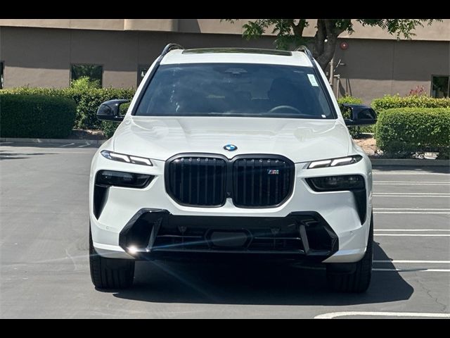 2025 BMW X7 M60i