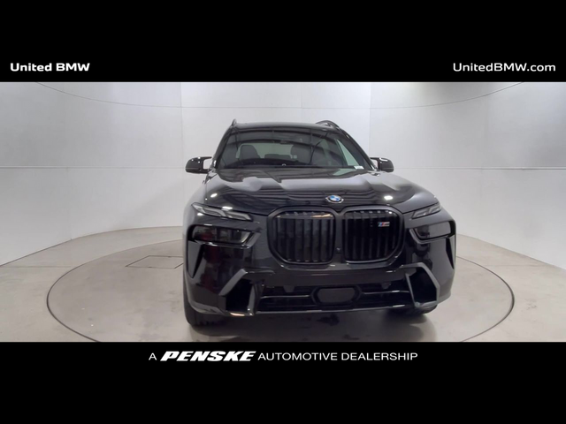 2025 BMW X7 M60i