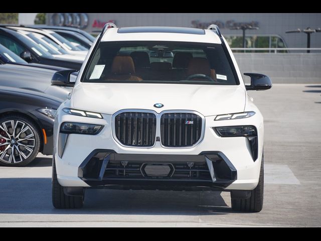 2025 BMW X7 M60i