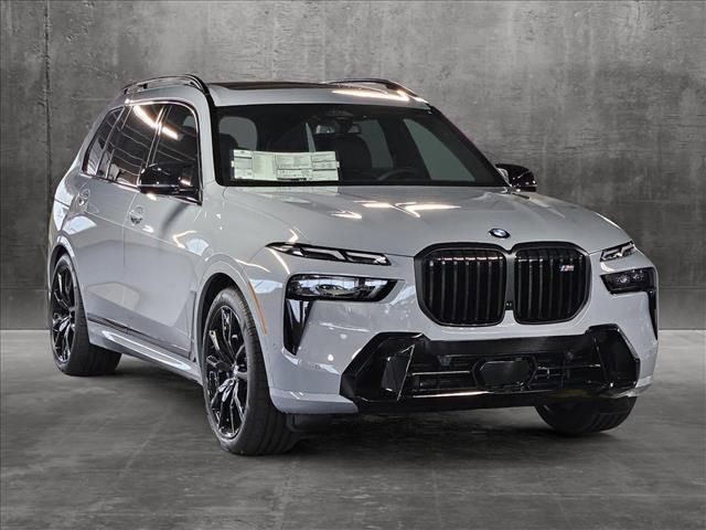 2025 BMW X7 M60i