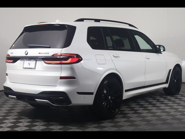 2025 BMW X7 M60i