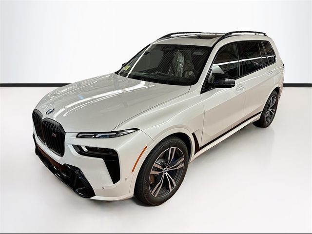 2025 BMW X7 M60i