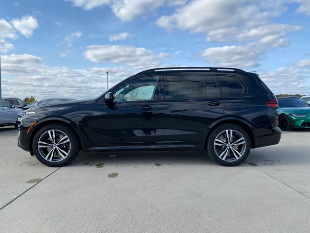 2025 BMW X7 M60i