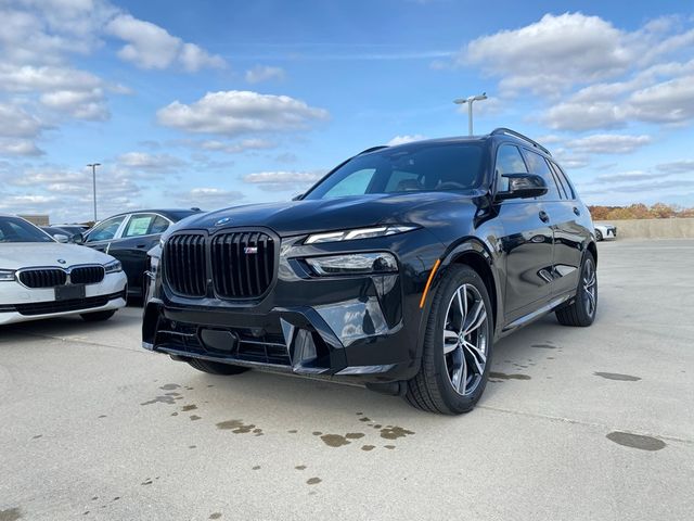 2025 BMW X7 M60i