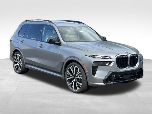 2025 BMW X7 M60i