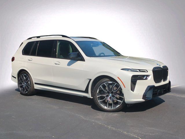 2025 BMW X7 M60i