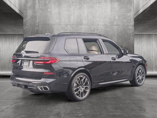 2025 BMW X7 M60i