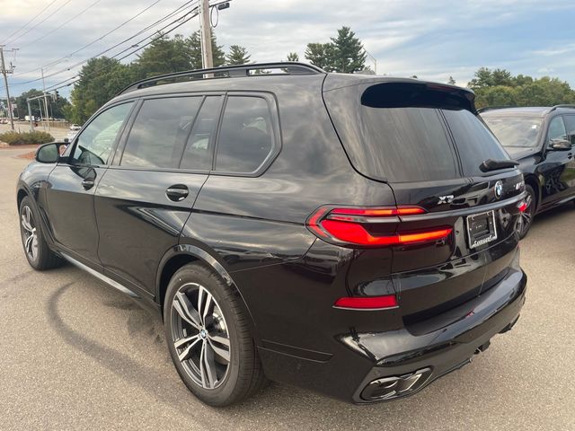 2025 BMW X7 M60i