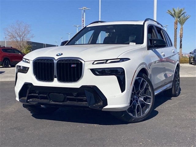 2025 BMW X7 M60i