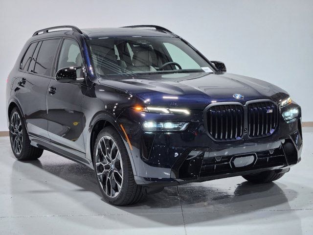 2025 BMW X7 M60i