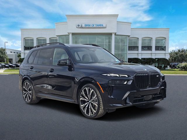 2025 BMW X7 M60i