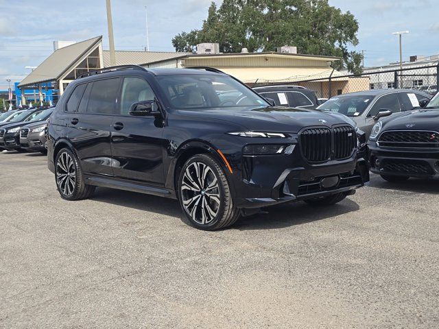 2025 BMW X7 M60i