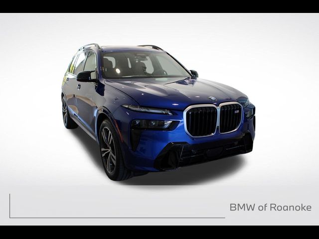 2025 BMW X7 M60i