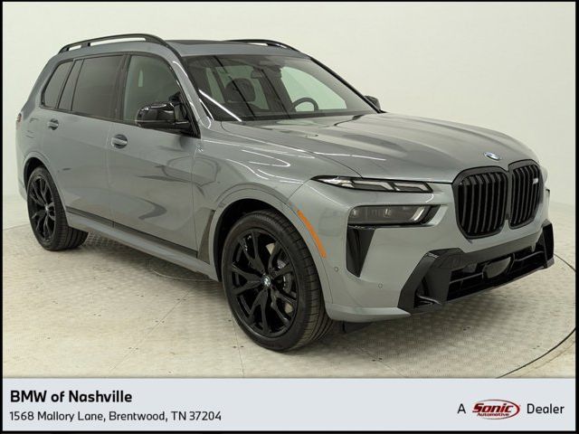 2025 BMW X7 M60i