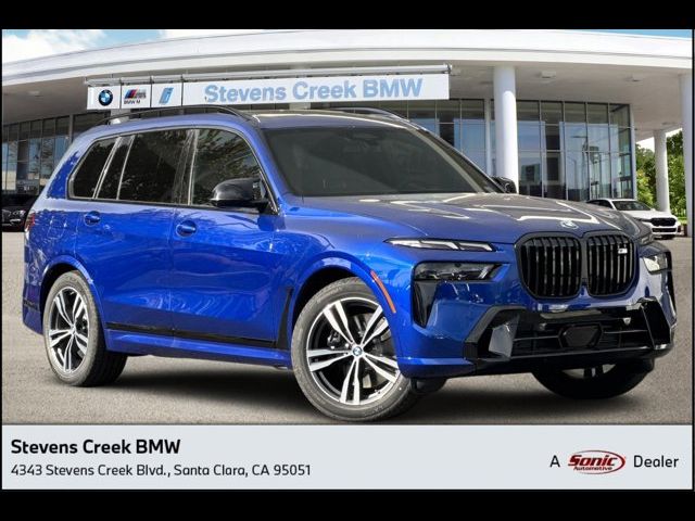 2025 BMW X7 M60i