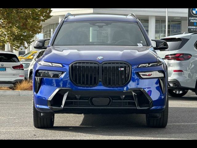 2025 BMW X7 M60i