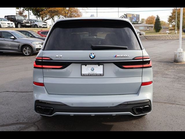 2025 BMW X7 M60i